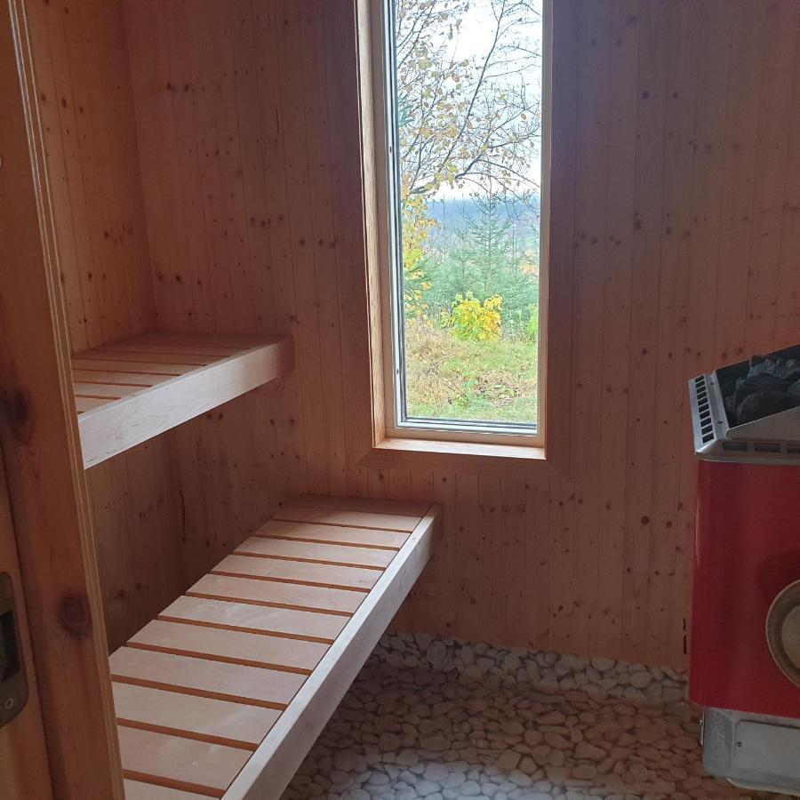 Gaeststuga I Vacker Natur, Bastu, Bubbelpool Sommartid Och Gratis Parkering Naera Ulricehamn Och Lassalyckan, Guesthouse With Nice View With Sauna And Free Parking Close To Dalsjoefors And Fishing Borås Εξωτερικό φωτογραφία